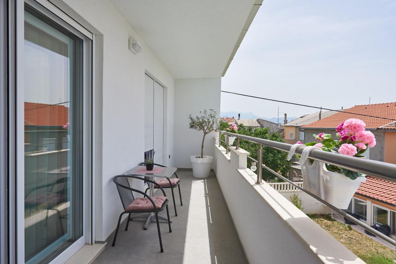 Apartments Infinity คาชเตลา ภายนอก รูปภาพ